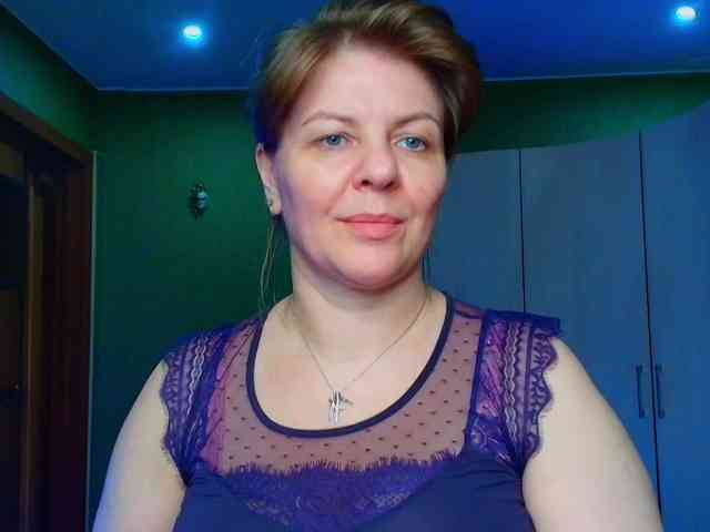 Veronika_Gold webcam