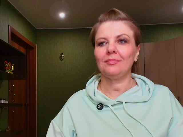 Veronika_Gold webcam