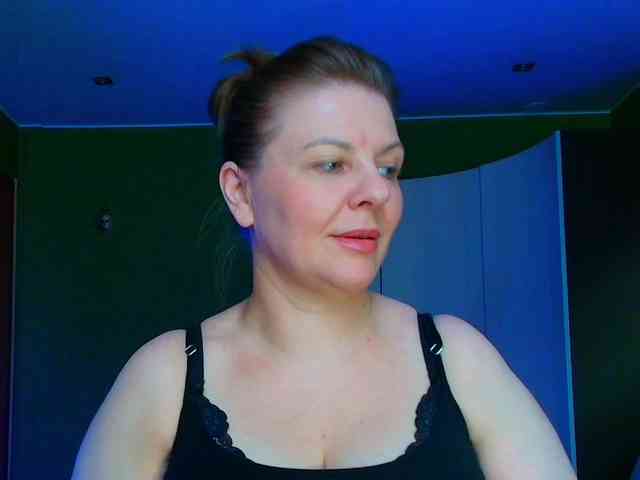Veronika_Gold webcam