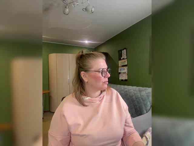 Veronika_Gold webcam