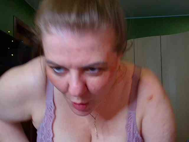Veronika_Gold webcam