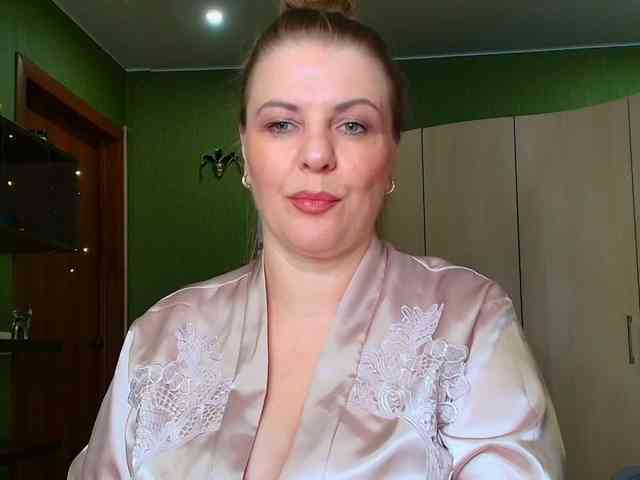 Veronika_Gold webcam