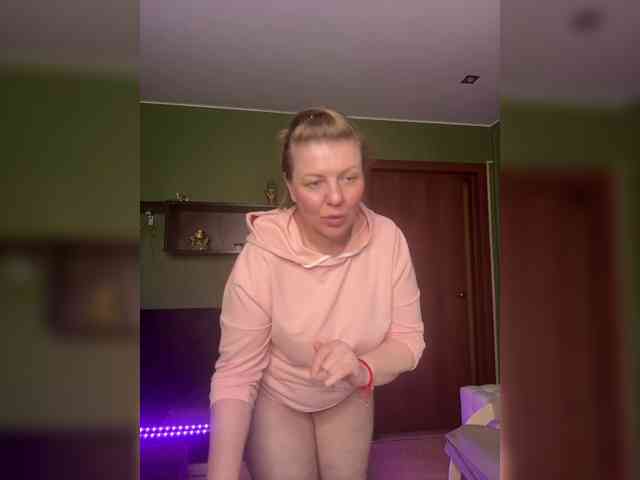 Veronika_Gold webcam