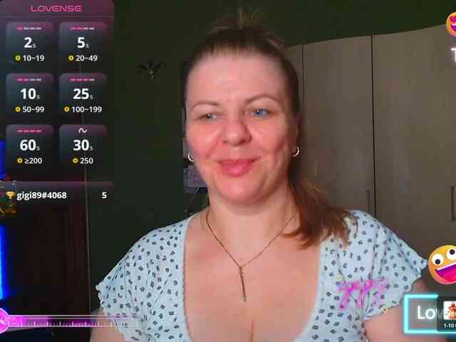 Veronika_Gold webcam