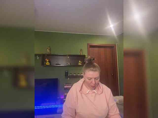 Veronika_Gold webcam