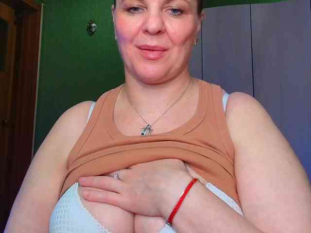 Veronika_Gold webcam