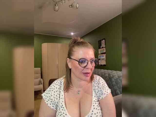 Veronika_Gold webcam