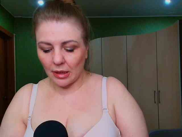 Veronika_Gold webcam