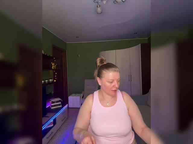 Veronika_Gold webcam