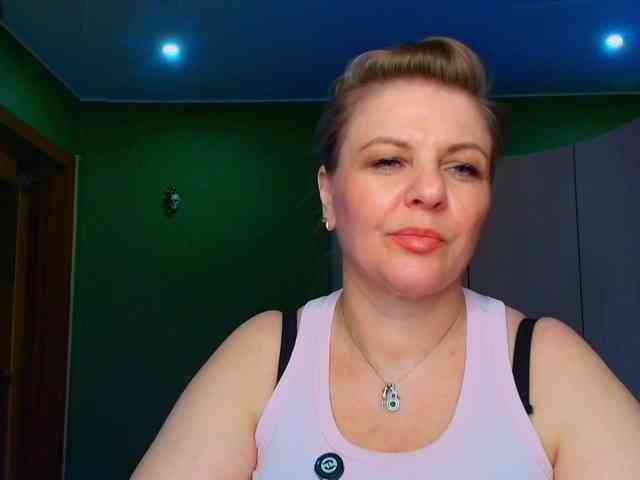 Veronika_Gold webcam