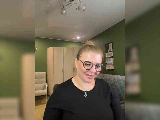 Veronika_Gold webcam