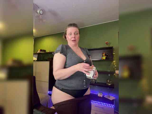 Veronika_Gold webcam