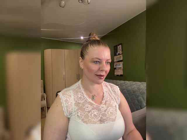 Veronika_Gold webcam