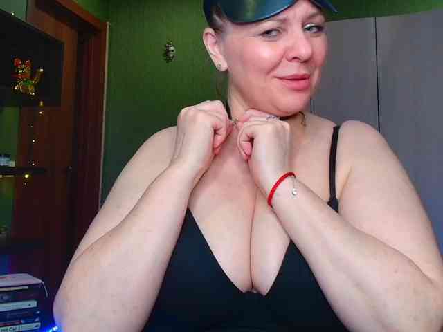 Veronika_Gold webcam