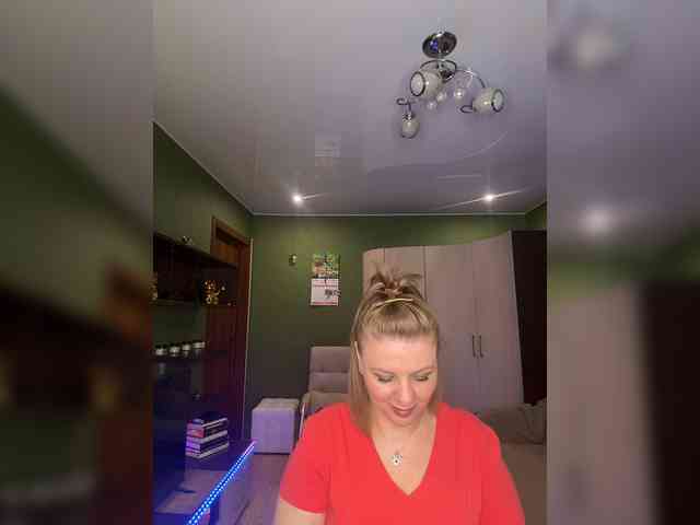 Veronika_Gold webcam