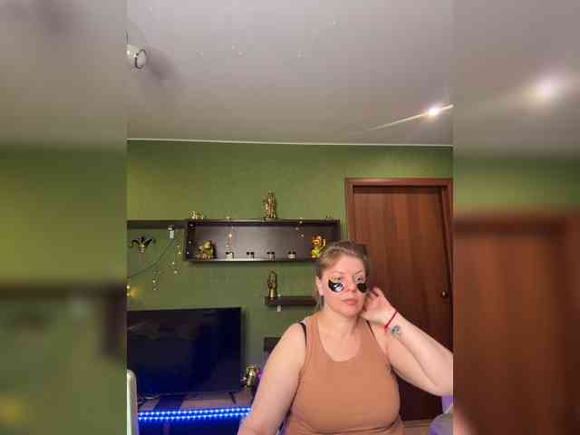 Veronika_Gold webcam