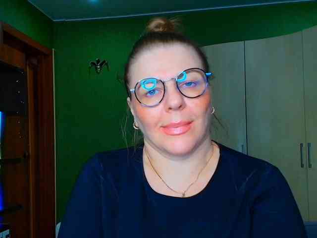 Veronika_Gold webcam