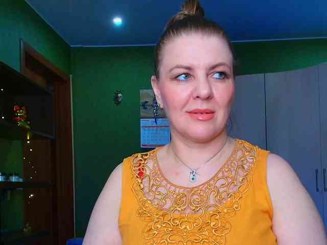 Veronika_Gold webcam