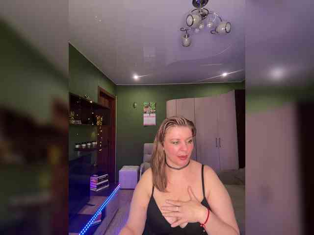 Veronika_Gold webcam