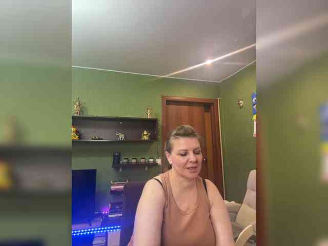 Veronika_Gold webcam