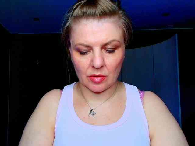 Veronika_Gold webcam