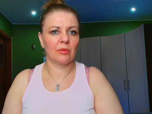 Veronika_Gold webcam