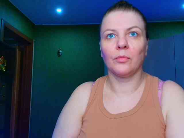 Veronika_Gold webcam