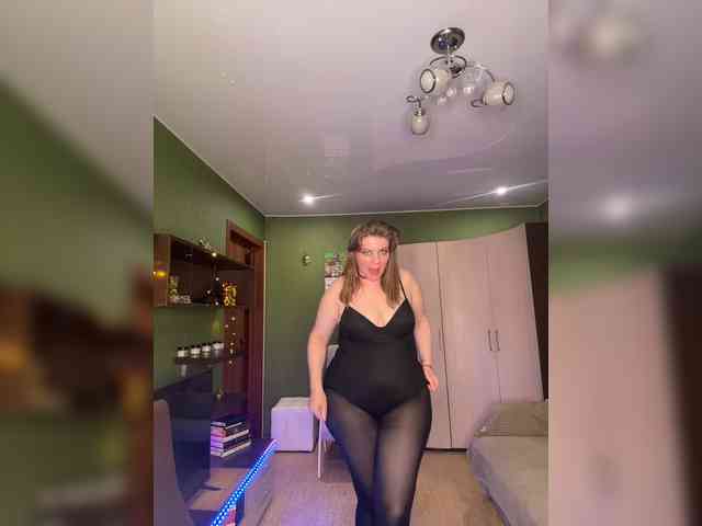 Veronika_Gold webcam