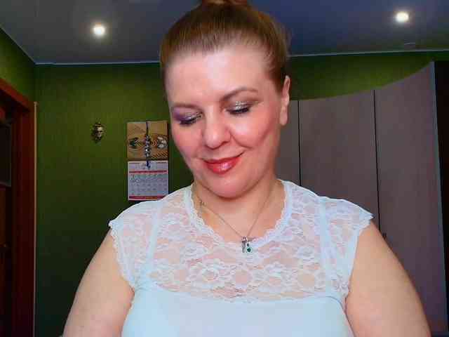 Veronika_Gold webcam