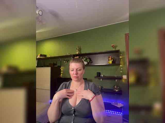 Veronika_Gold webcam