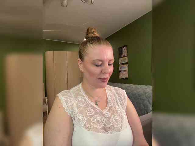 Veronika_Gold webcam