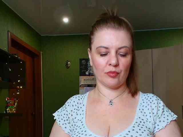 Veronika_Gold webcam