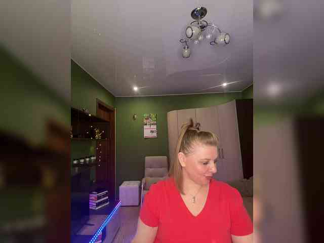 Veronika_Gold webcam