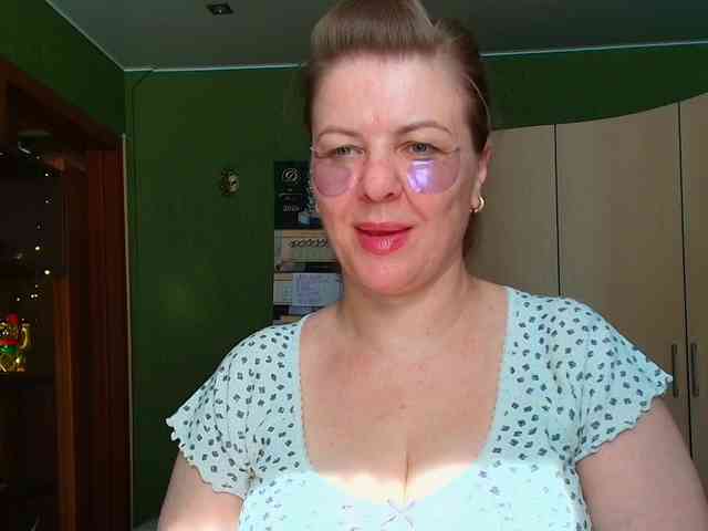 Veronika_Gold webcam