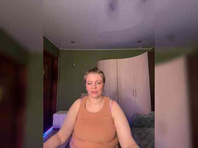 Veronika_Gold webcam