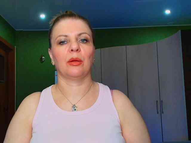 Veronika_Gold webcam