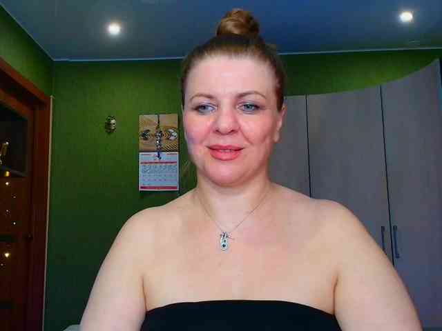 Veronika_Gold webcam