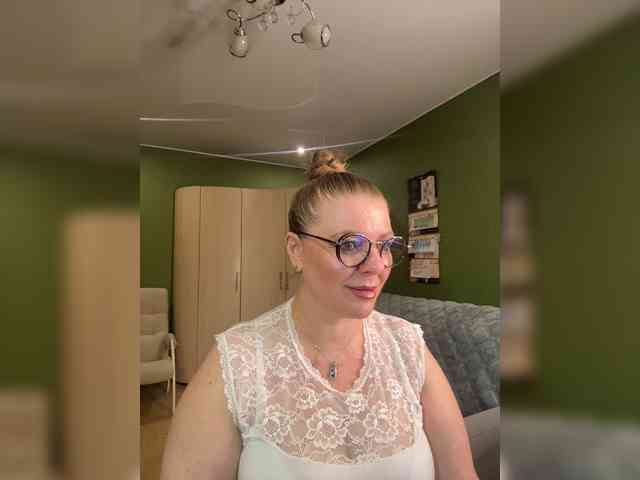 Veronika_Gold webcam