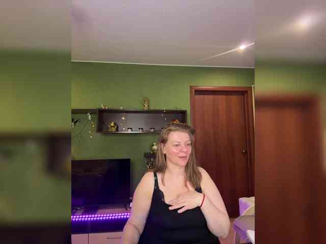 Veronika_Gold webcam