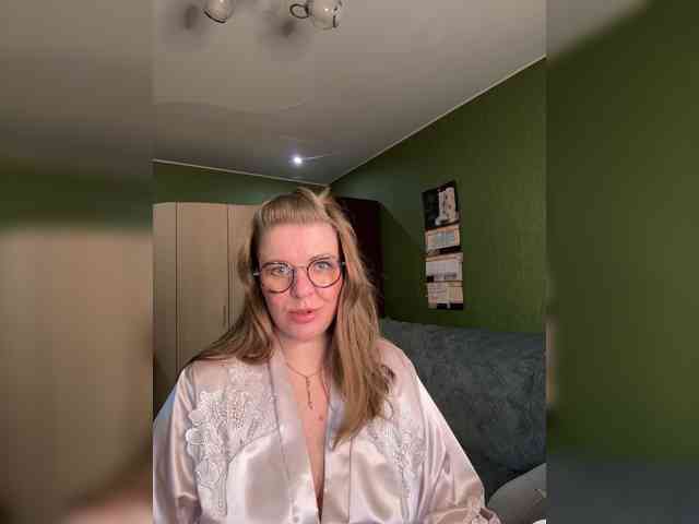 Veronika_Gold webcam