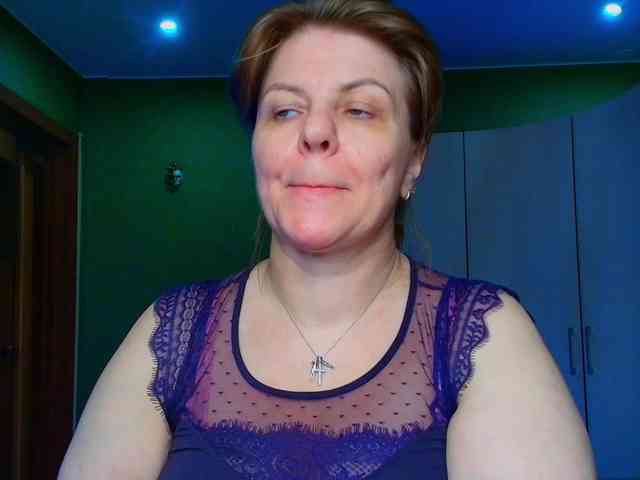 Veronika_Gold webcam