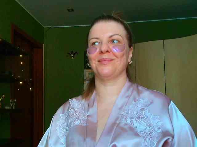 Veronika_Gold webcam