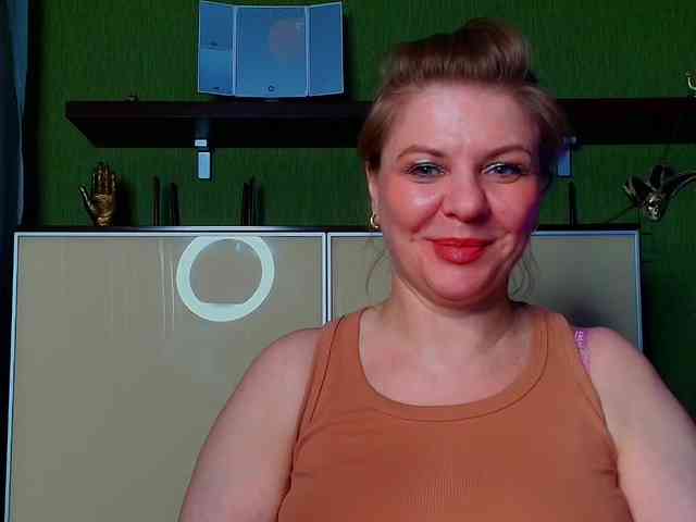 Veronika_Gold webcam