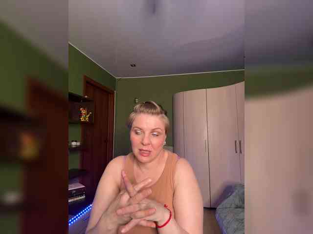 Veronika_Gold webcam