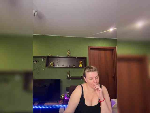 Veronika_Gold webcam