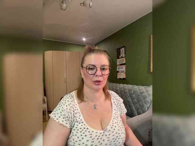 Veronika_Gold webcam
