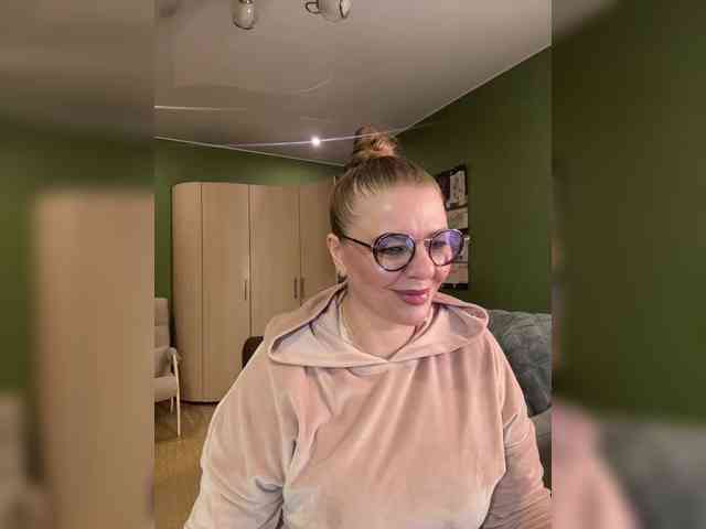 Veronika_Gold webcam