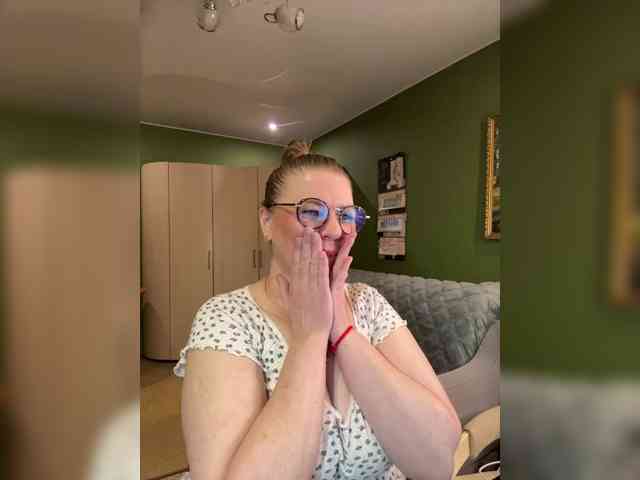 Veronika_Gold webcam