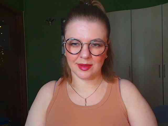 Veronika_Gold webcam
