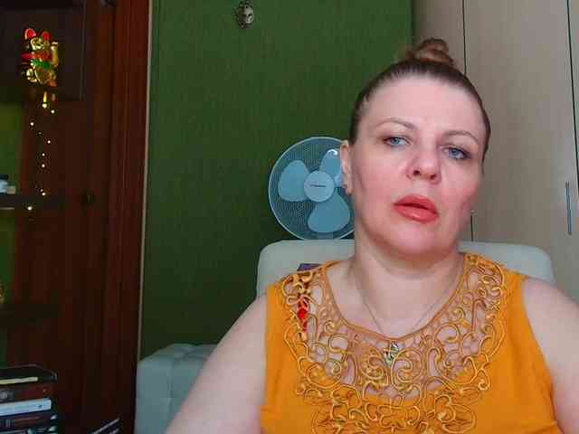 Veronika_Gold webcam